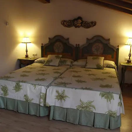 Hotell La De Numancia