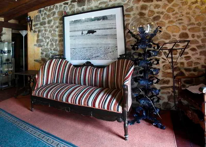 Hotel La De Numancia 2*