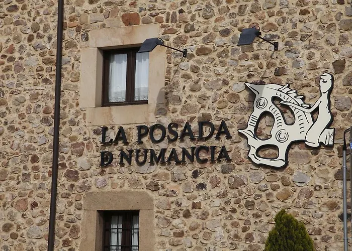 Hotel La De Numancia 2*
